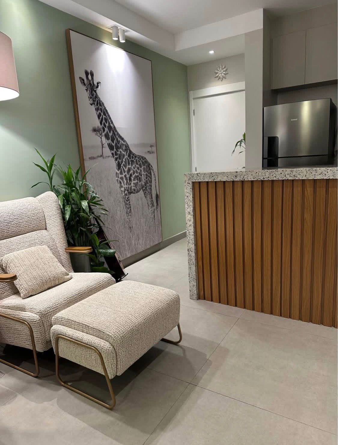 Apartamento com 2 dormitórios - 69m²